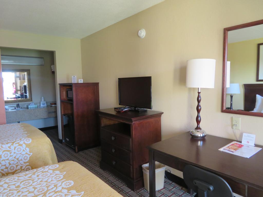 Days Inn By Wyndham Blytheville Luaran gambar