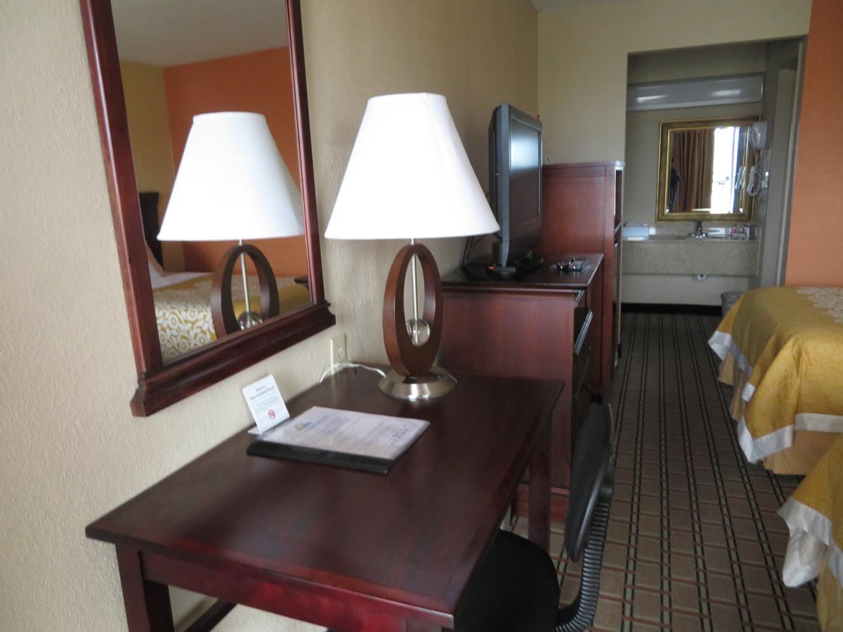 Days Inn By Wyndham Blytheville Luaran gambar